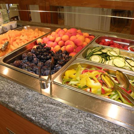 Hotel Sommerhaus Am Internats-Campus Бад-Леонфеьлден Экстерьер фото