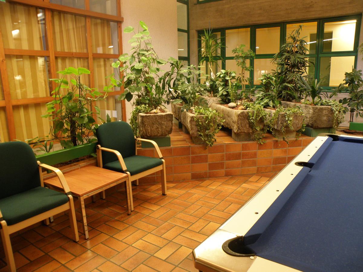Hotel Sommerhaus Am Internats-Campus Бад-Леонфеьлден Экстерьер фото